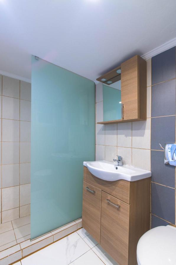 New Renovated 1B Apartment Close To Historic Center Athens Ngoại thất bức ảnh